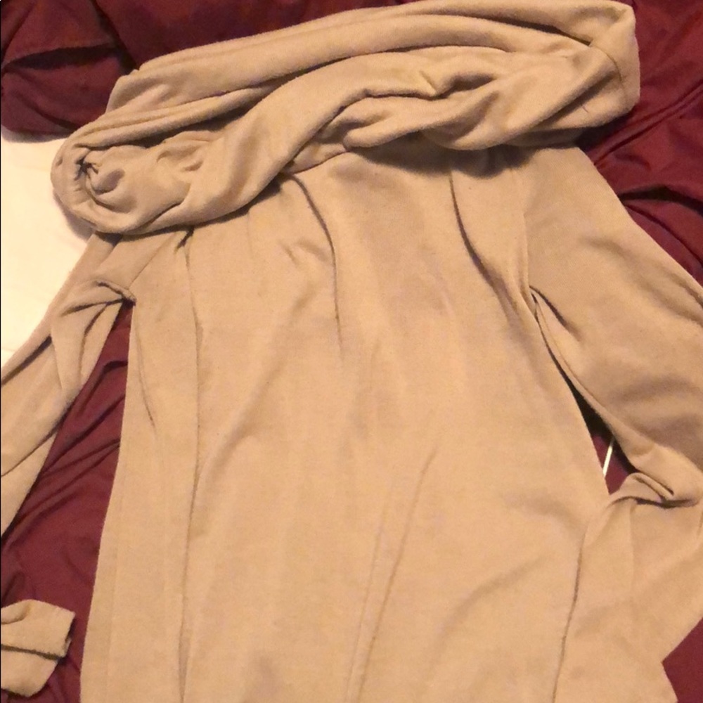 Really long, long sleeve shirt